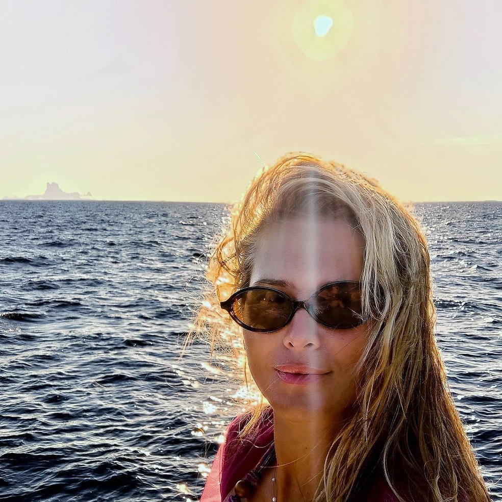 Lívia Andrade contempla pôr do sol em Ibiza e deixa fãs de queixo caído — Foto: Reprodução/Instagram