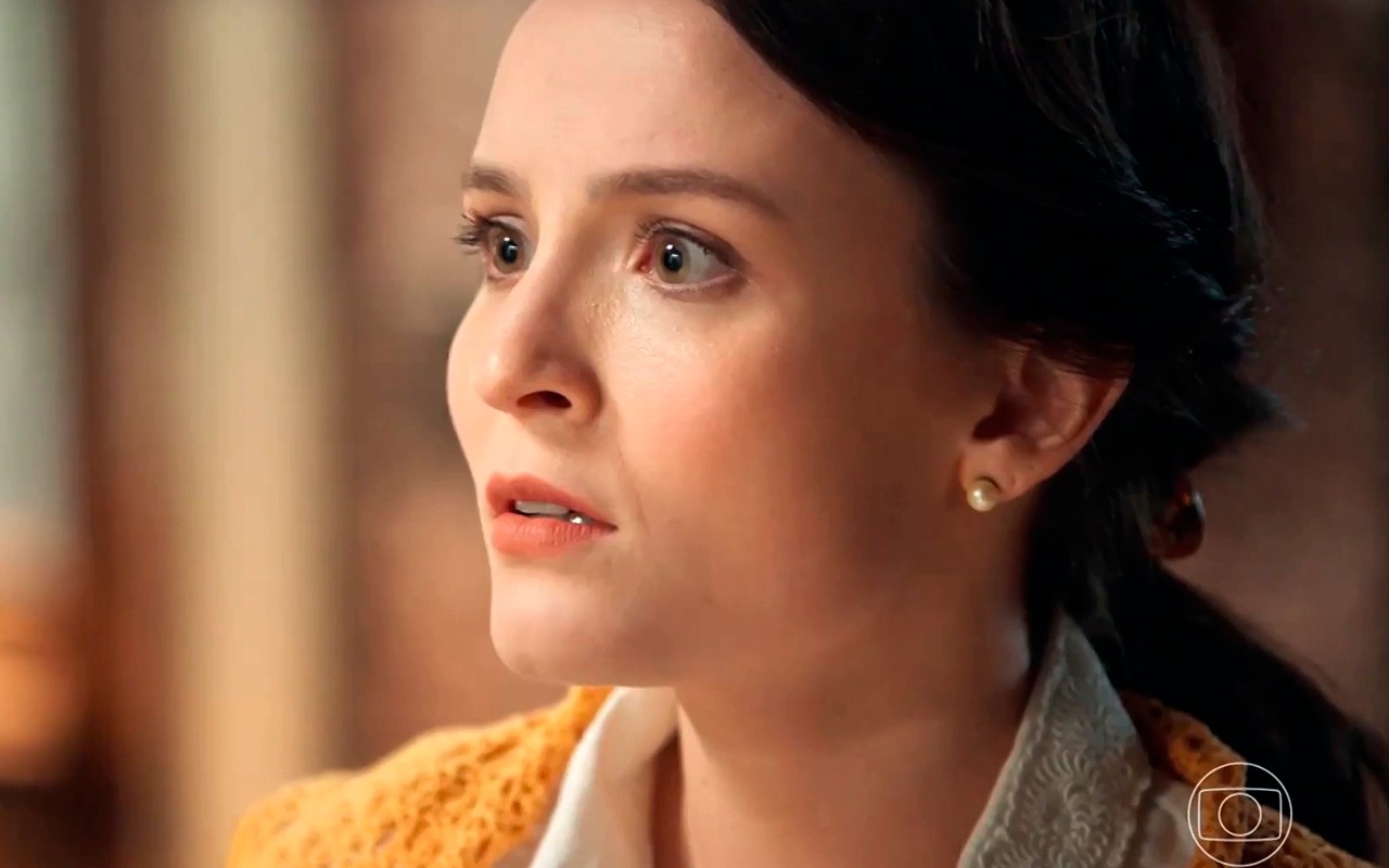 Êta Mundo Melhor!: Estela tem reencontro inesperado após recuperar a memória