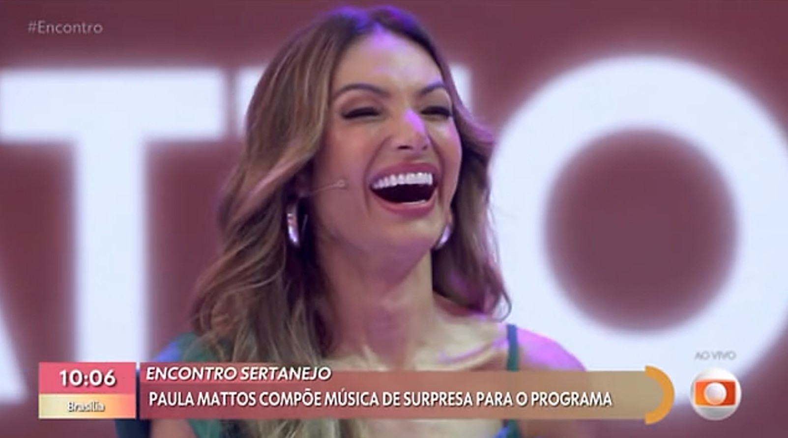 Patrícia Poeta ganha sertanejo em sua homenagem e se surpreende