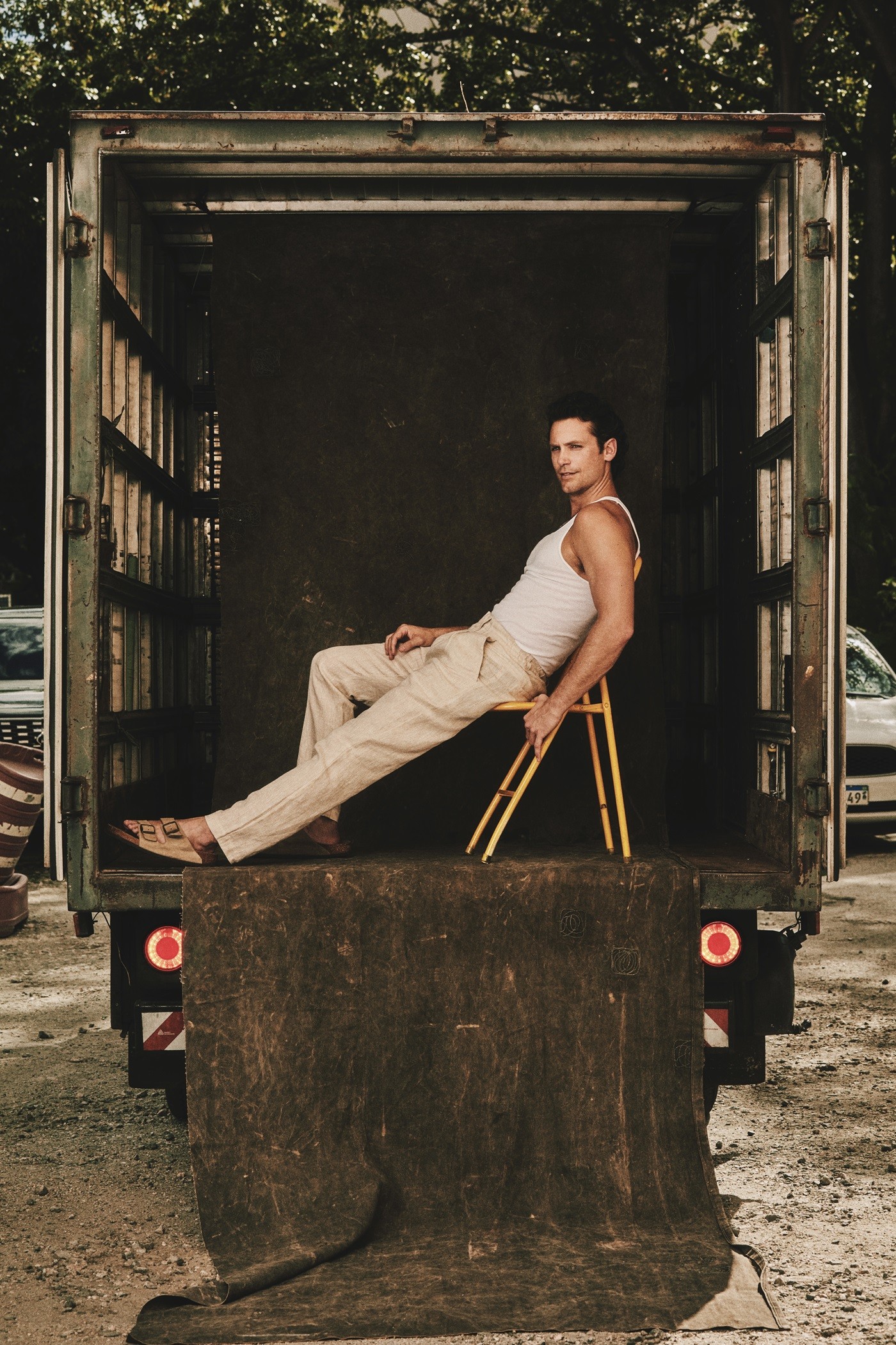 Ex-jurado do The Voice e amigo de Anitta: conheça Bastian Baker, cantor suíço que lança parceria com Manu Bahtidão