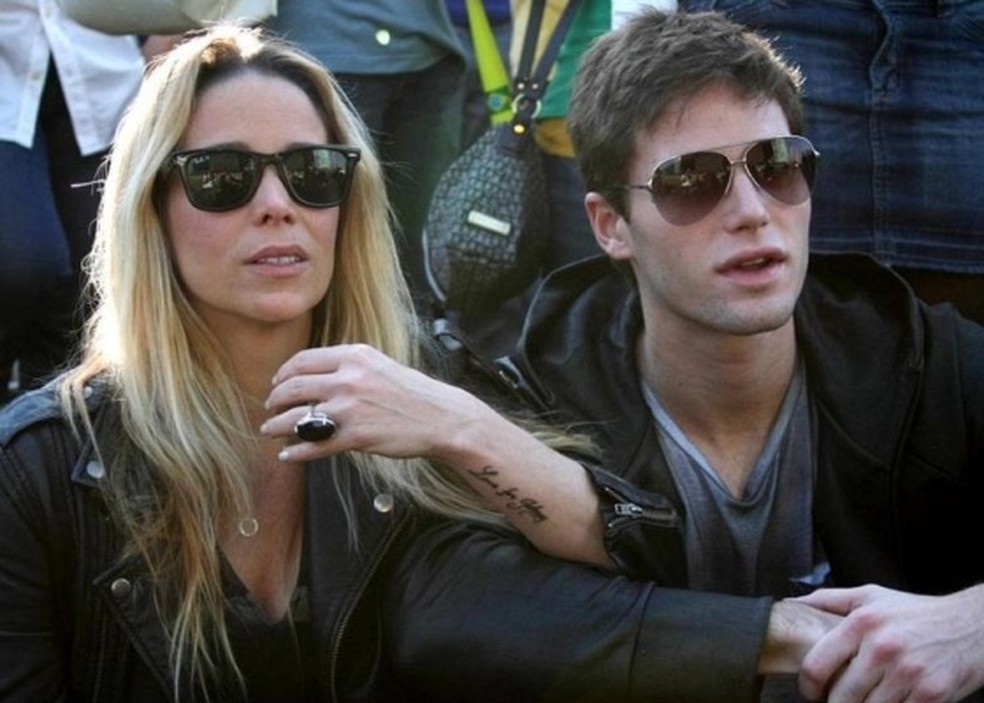 Danielle Winits e Jonatas Faro — Foto: Reprodução