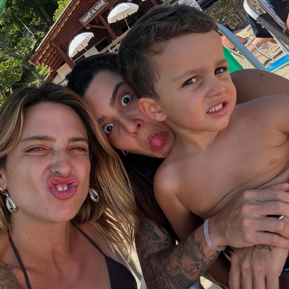 Tati dias posta foto com Lauana Prado e o filho — Foto: Reprodução/Instagram