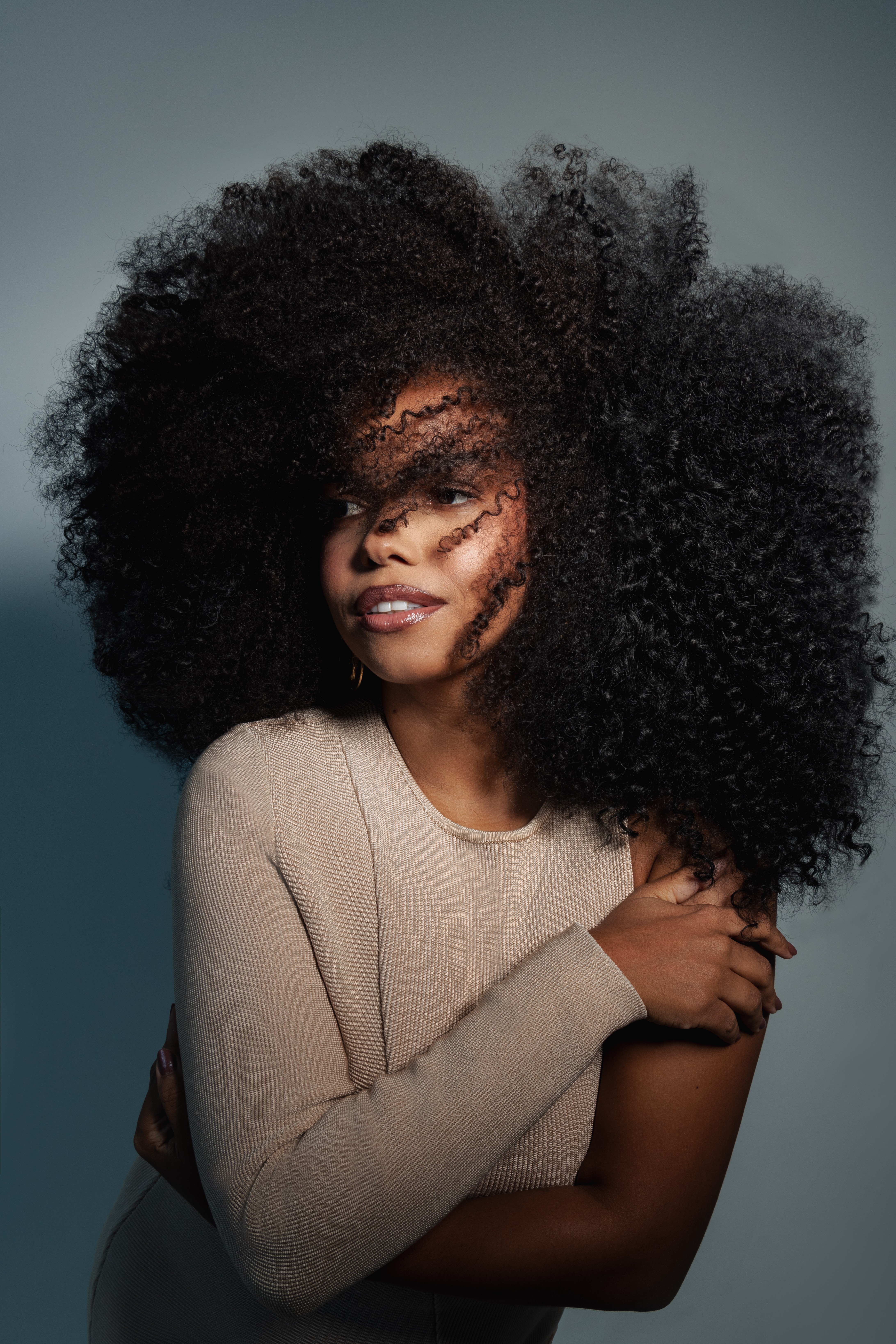 Jeniffer Nascimento relembra parto de 13 horas da filha e pensa em aumentar família: 'Queria ser mãe de dois '