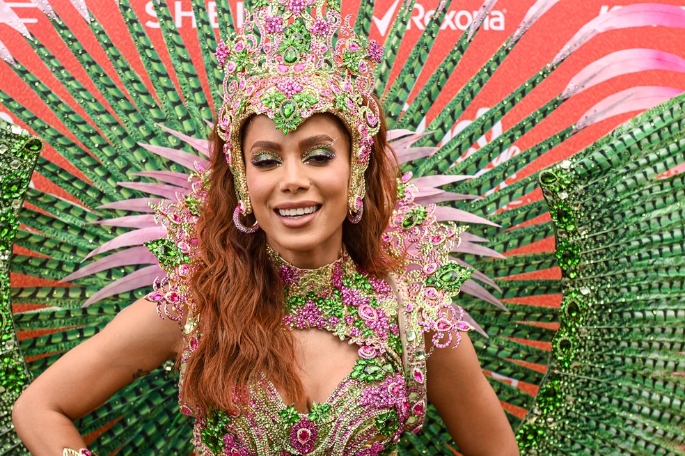 Anitta arrasta multidão no Bloco da Poderosa, no Rio de Janeiro | 2024 |  gshow
