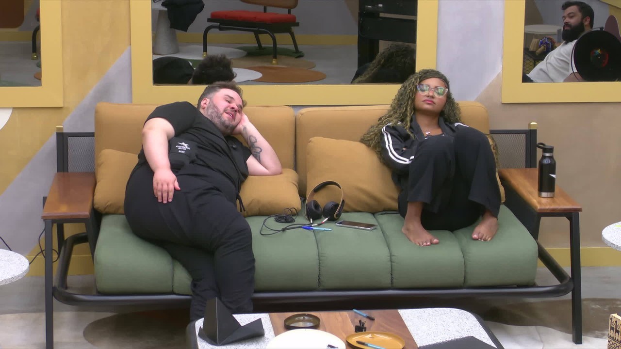 Hanii conta como conheceu Gloria Groove na infância e surpreende participante do Estrela da Casa