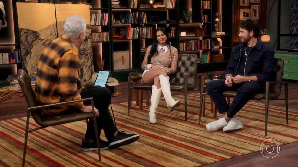 Pedro Bial, Ana Castela e Gustavo Mioto — Foto: Reprodução