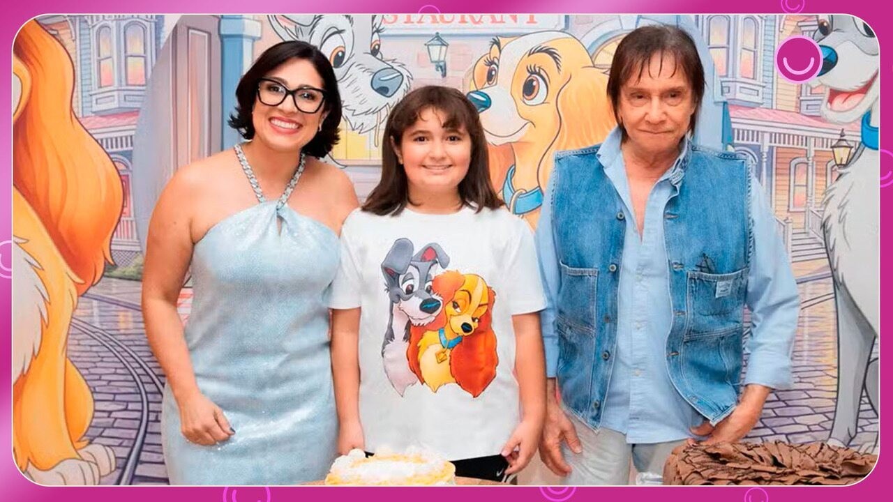 Roberto Carlos compartilha clique abraçadinho com a neta em festa de aniversário: 'Viva Laurinha!'