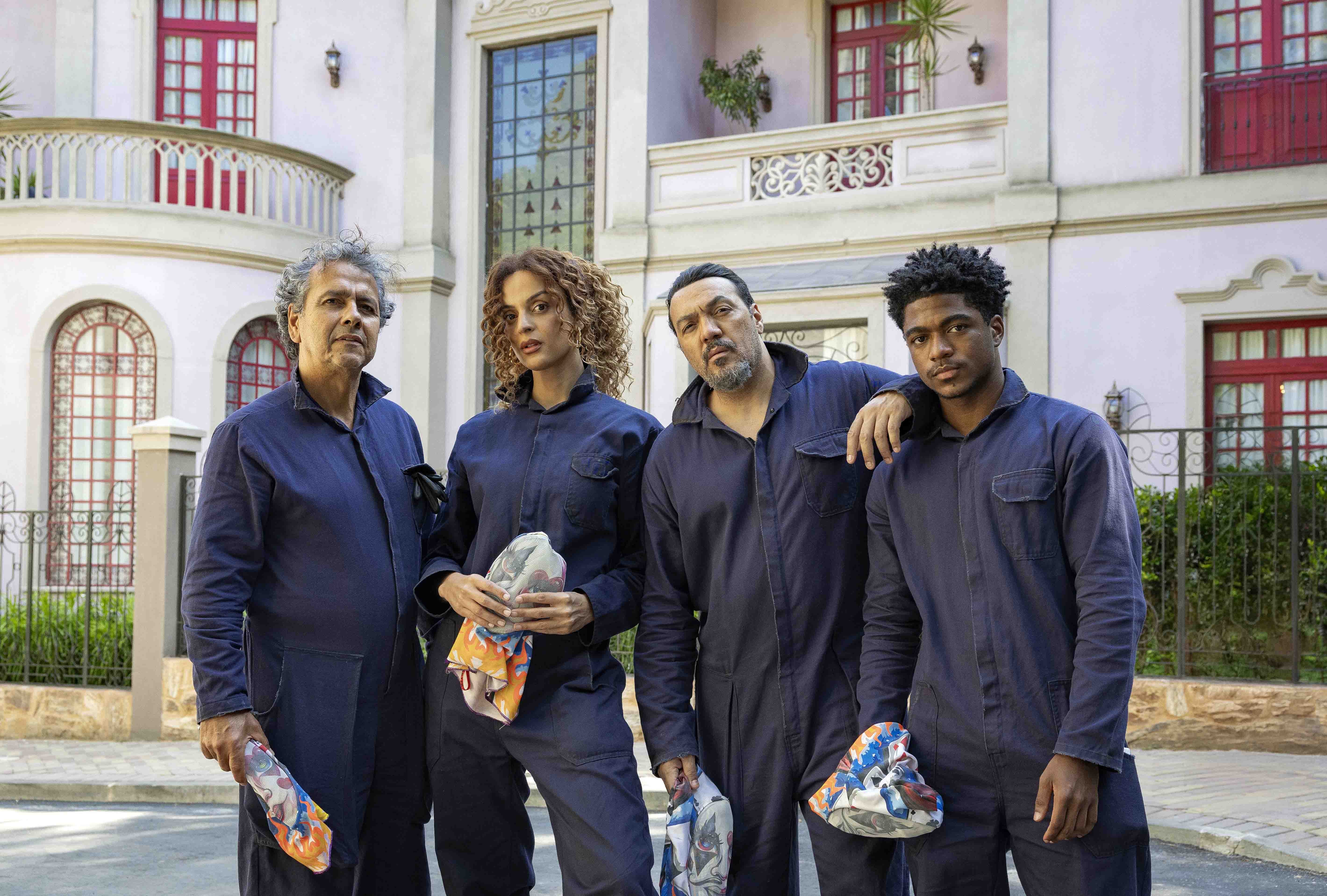 'Novelão absurdo!': cena do roubo de estátua é aclamada pelo público