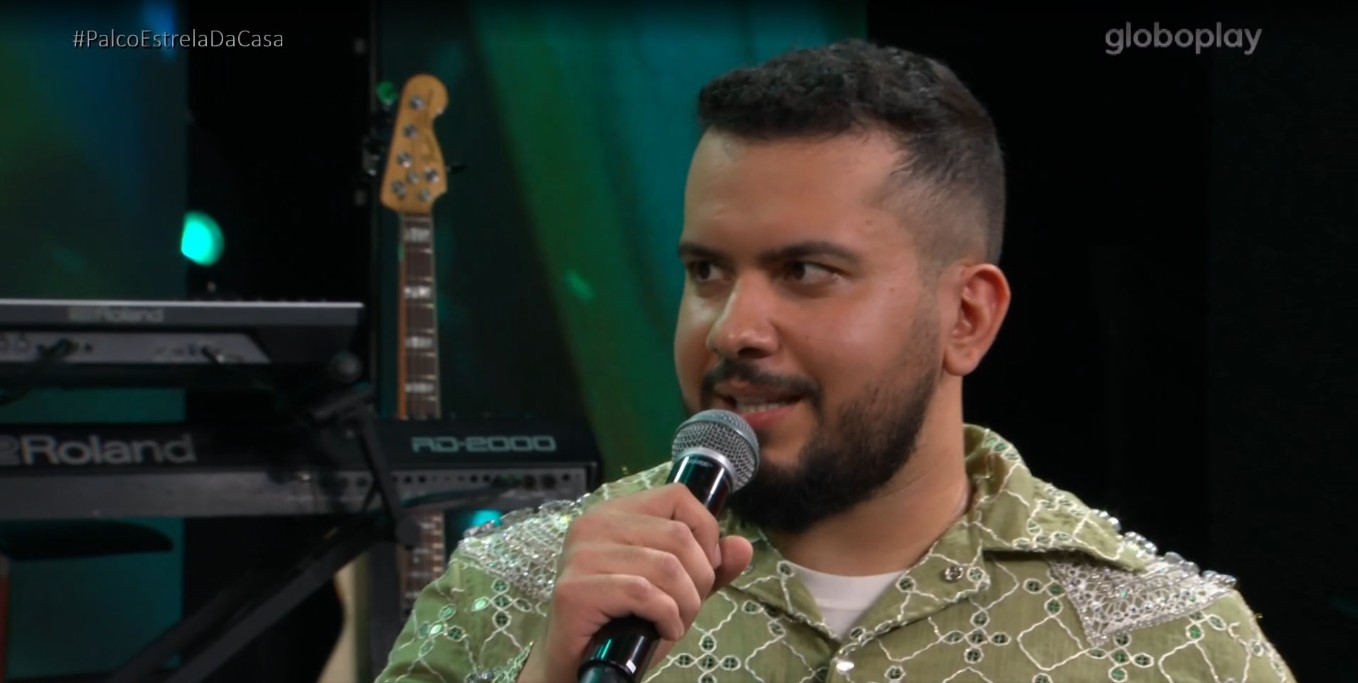 Janício chora e fala sobre participação no Estrela da Casa