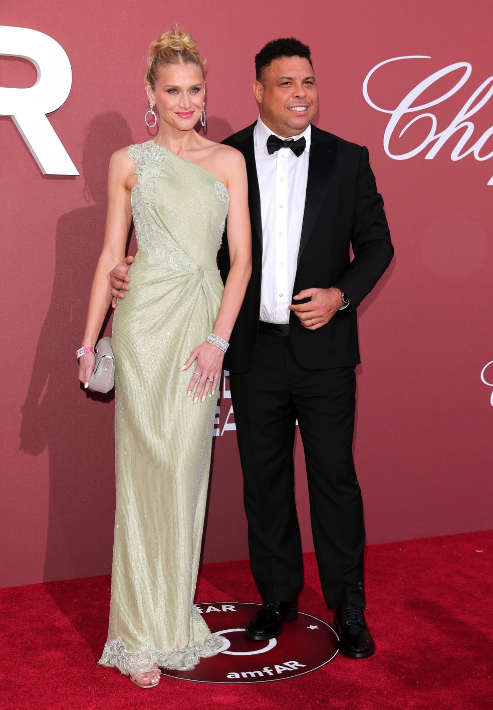 Celina Locks e Ronaldo Fenômeno — Foto: Getty Images