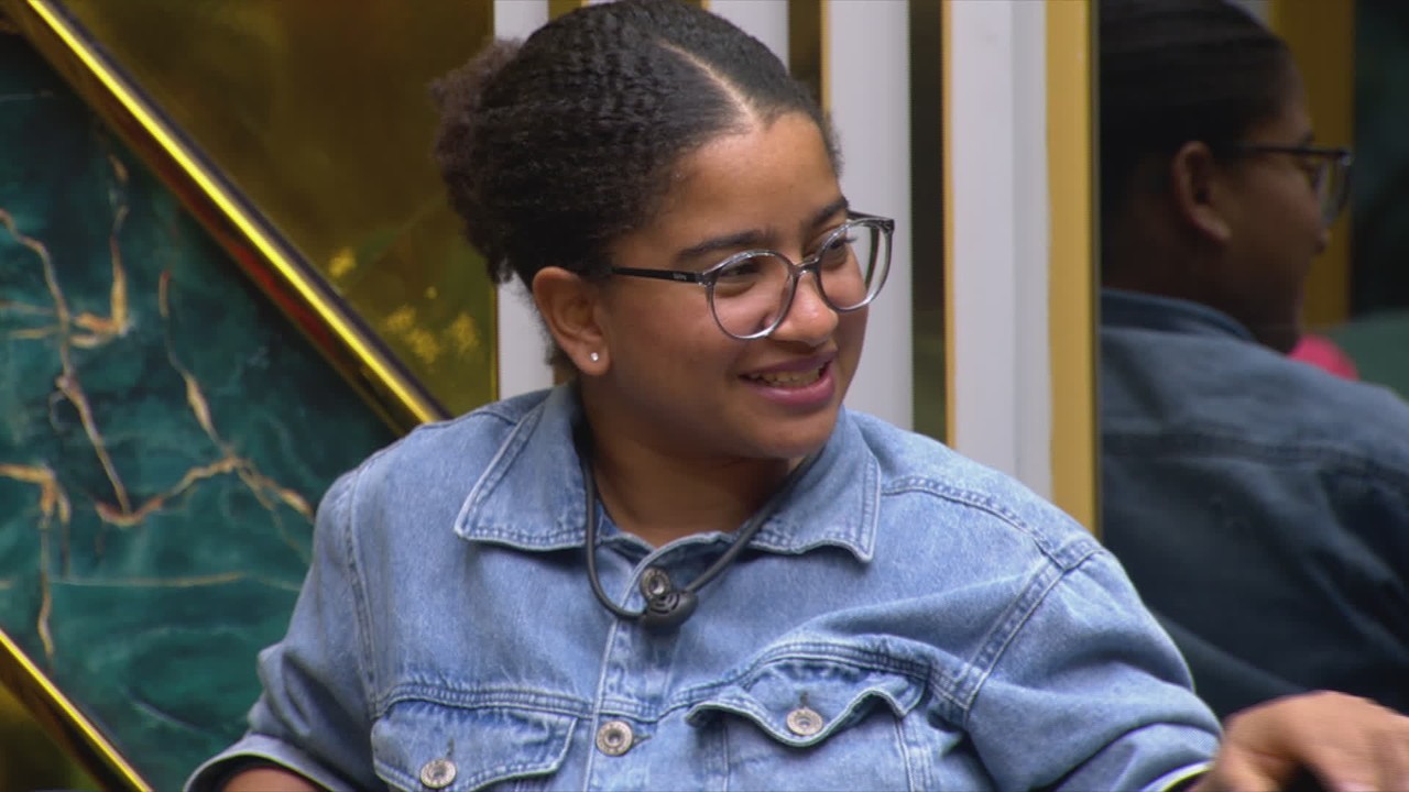 Ana Paula Renault se emociona ao repercutir imunidade, e Milena dispara: 'Vocês são muito chorões'