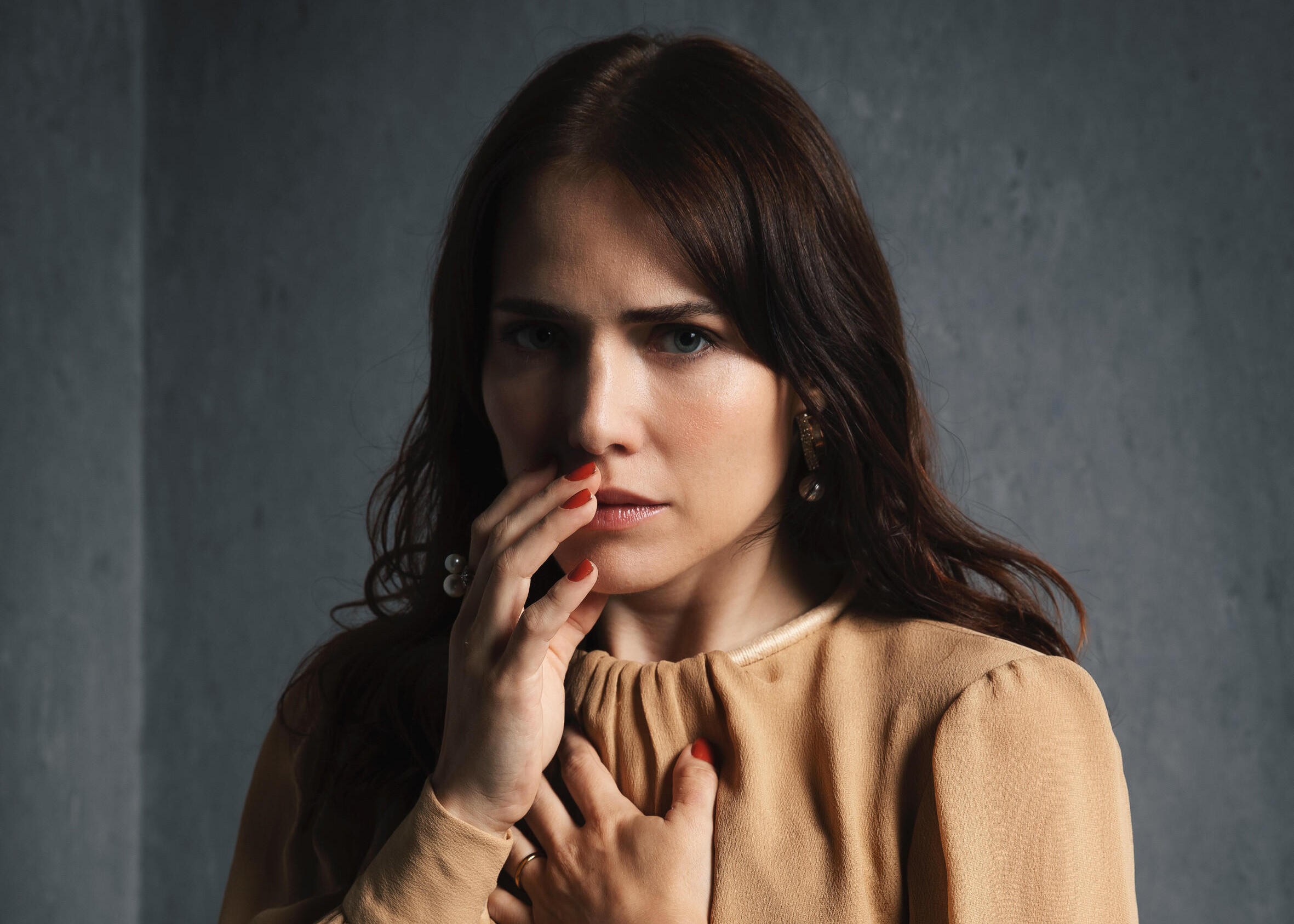 Letícia Colin comenta sobre retorno de sua personagem em Os Outros: 'Desfecho inesperado'