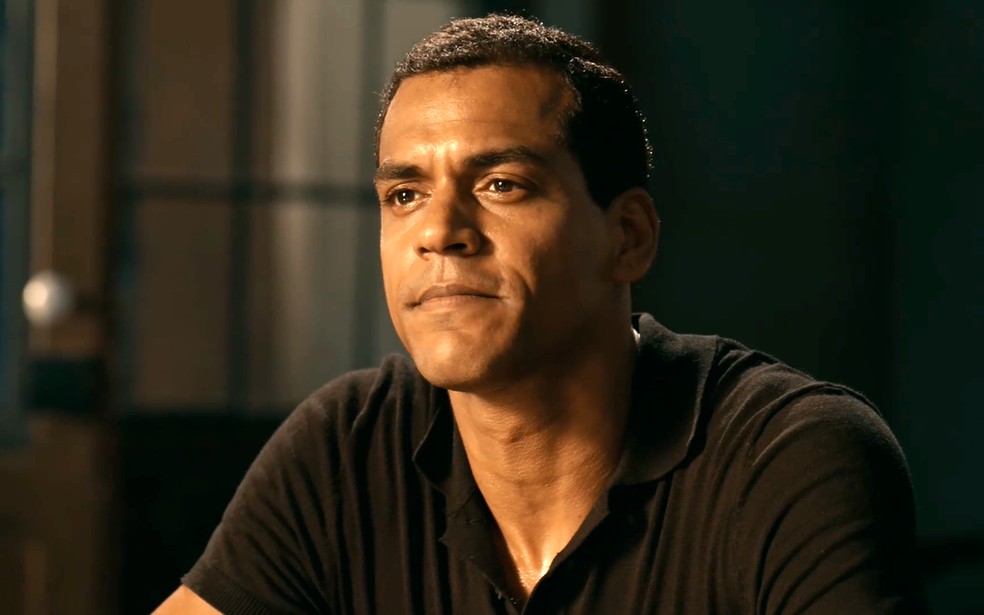 José Bento (Marcello Melo Jr.) fica sem entender a fúria do pai em Renascer — Foto: Globo