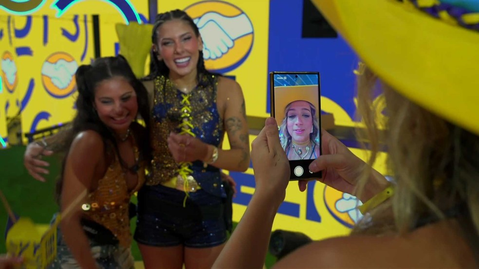 Ana Castela ganha declaração de sister após show no BBB 26: 'Me apaixonei por você' — Foto: Globo