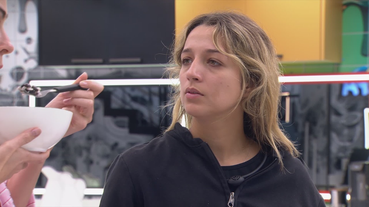 Samira faz questionamento sobre brother: 'Se não confia na gente, por que a gente vai confiar?'