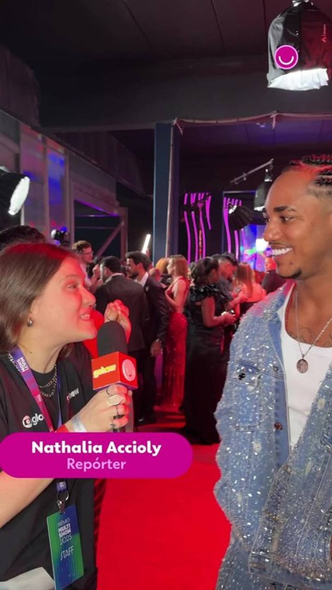 O Kanalha homenageia Preta Gil no Prêmio Multishow 2025 e comenta: 'Tenho carregado ela no coração'