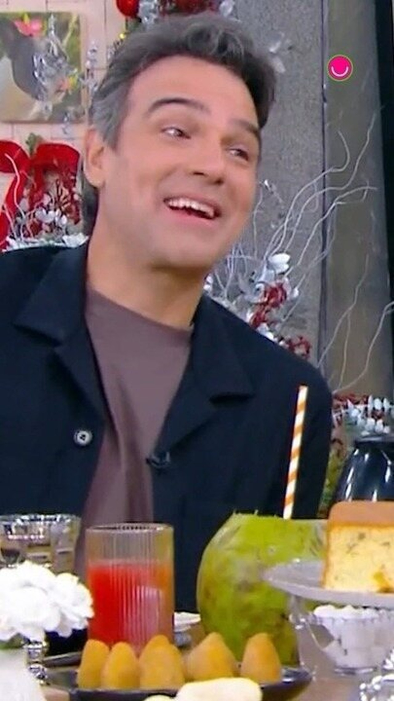 Com BBB 26 estreando em breve, Tadeu Schmidt celebra Ano Novo: 'Que seja o melhor'