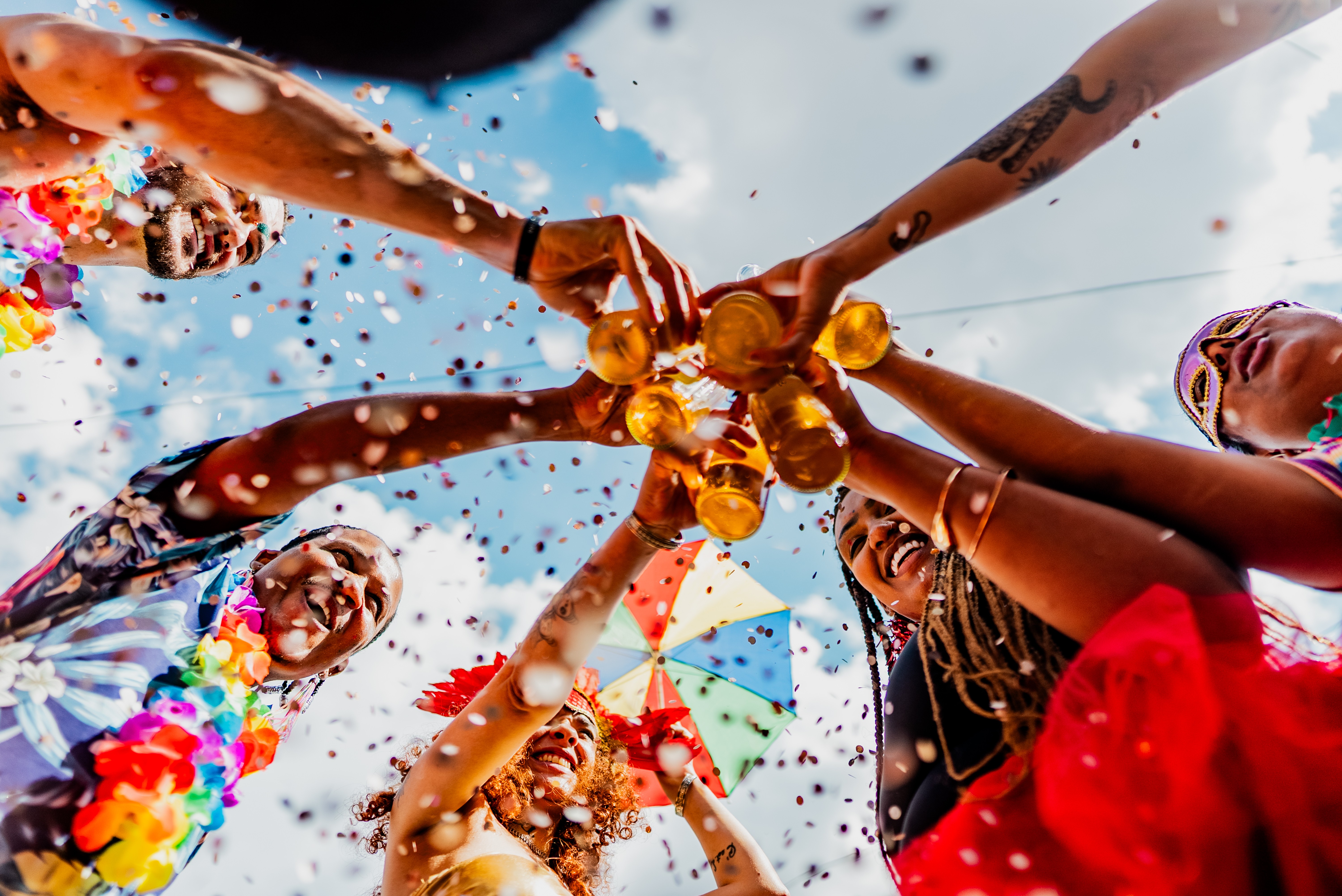 Inimigo do fim ou rei do camarote? Descubra como cada signo se joga no Carnaval