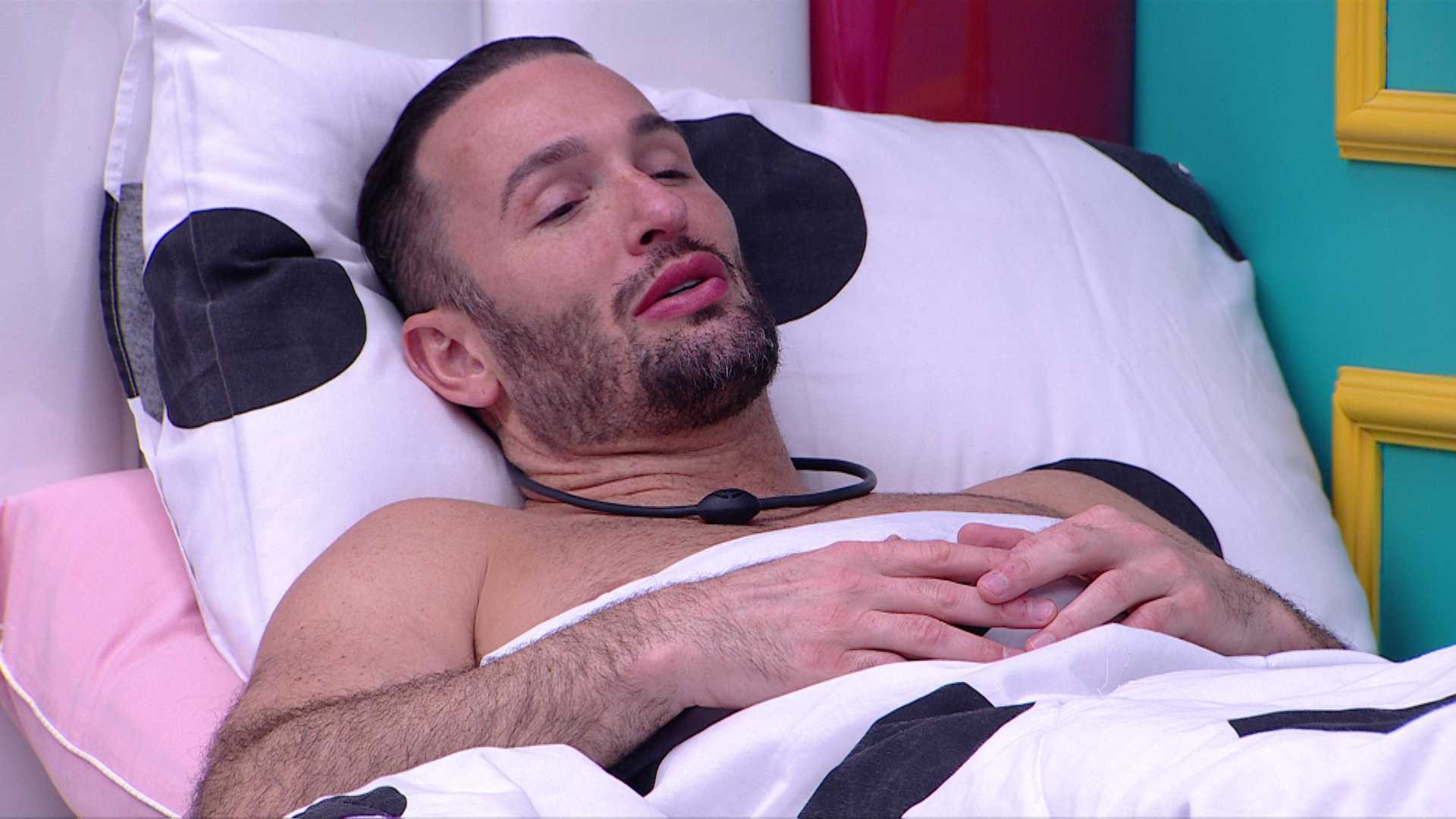 Diego Hypolito e Vitória Strada comemoram permanência no BBB 25 e fazem balanço: 'Juntos, temos nove Paredões'