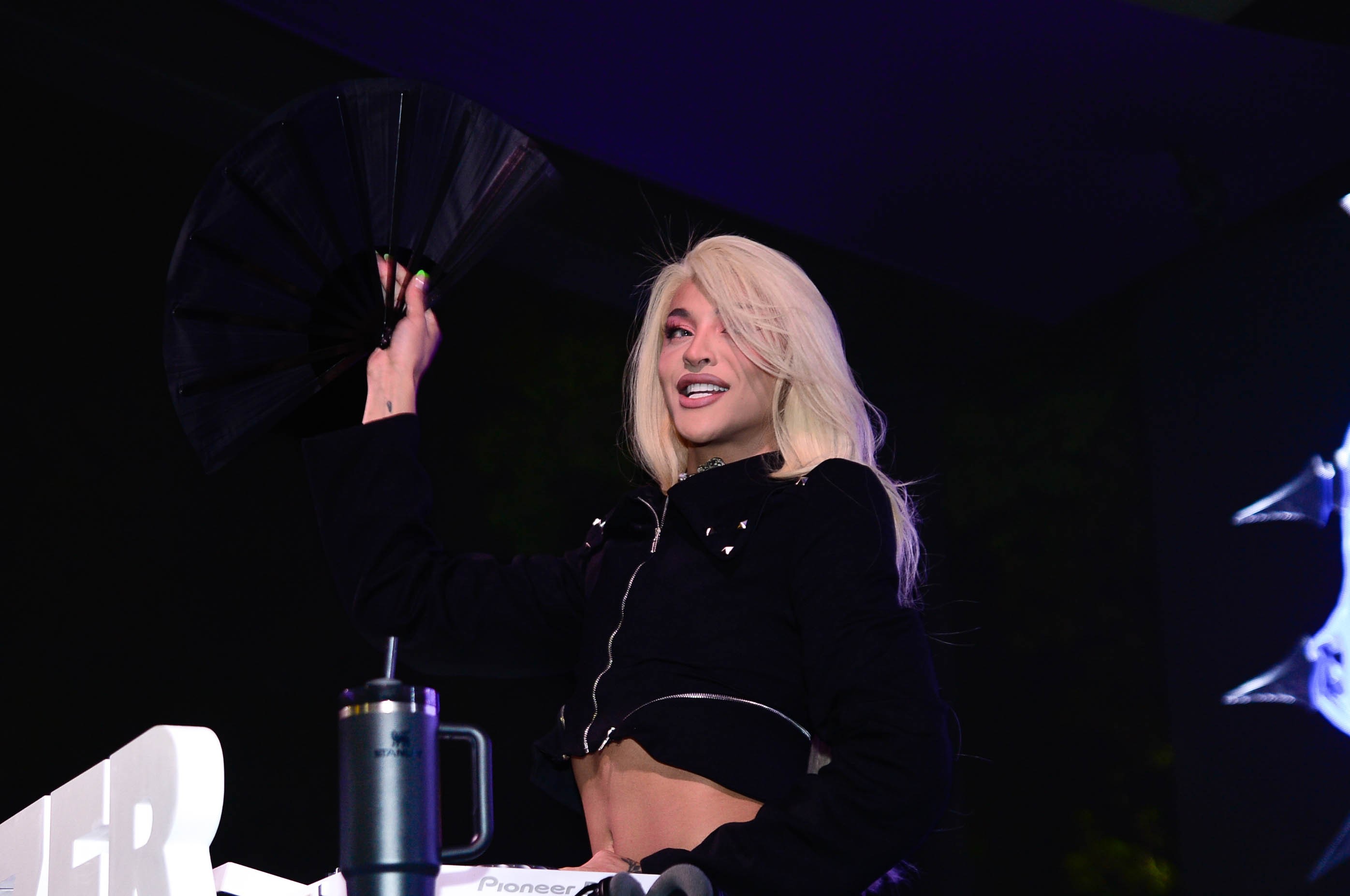 Pabllo Vittar anuncia EP natalino, 'Prazer, Mamãe Noel', com lançamento para 2025