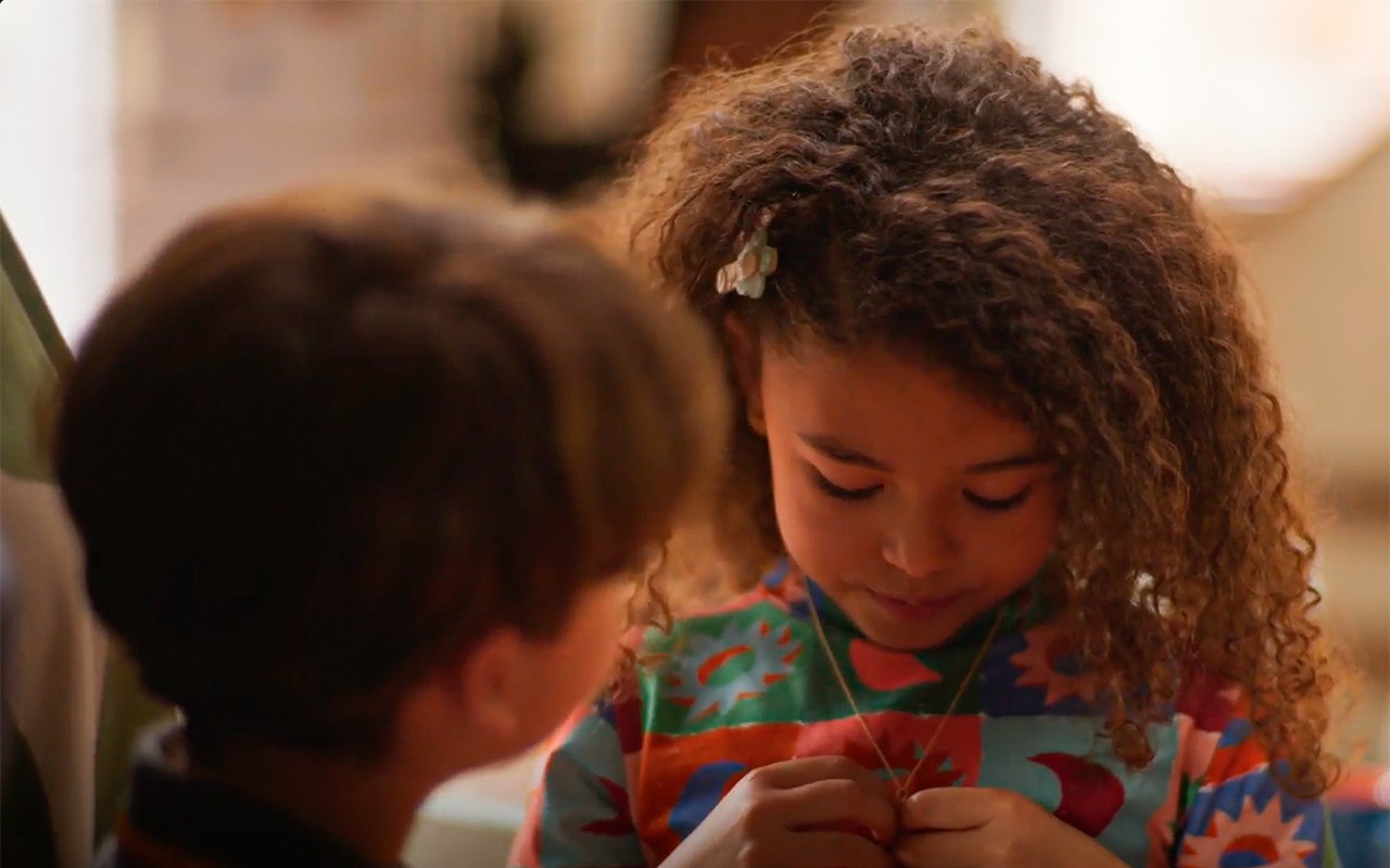 Dona de Mim: Leo coloca rastreador em Sofia e descobre golpes de Ellen