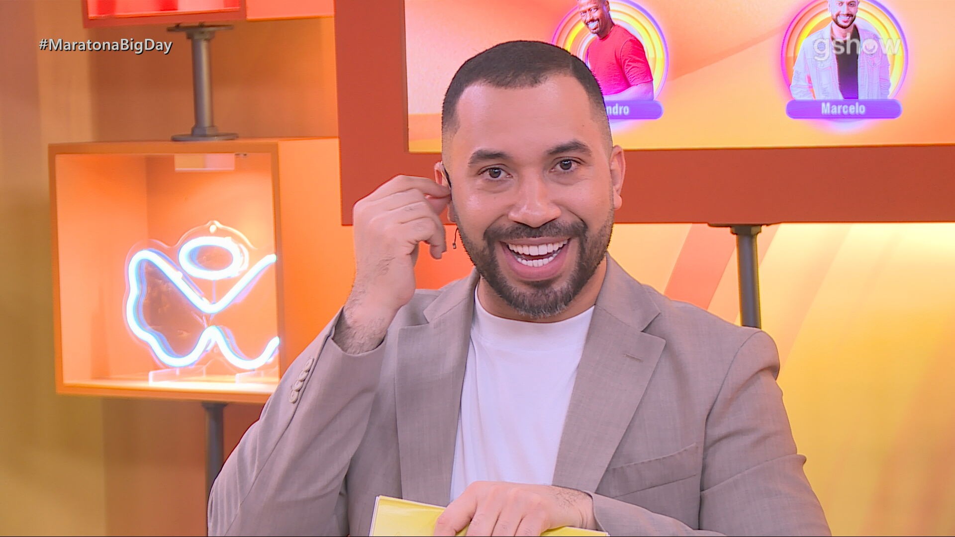 Na Maratona Big Day, Gil do Vigor confessa que acha Ed Gama: 'um gato'