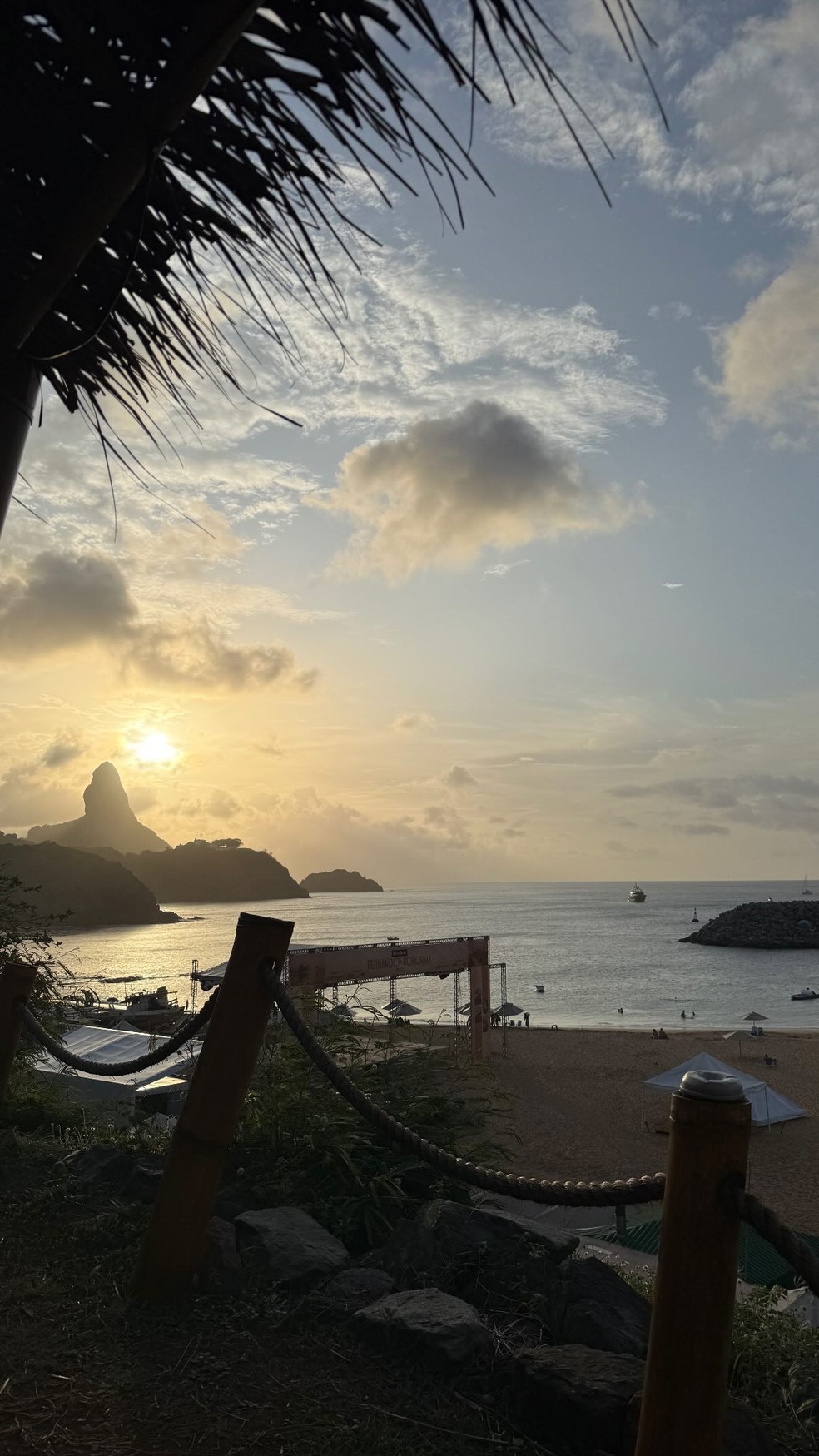 Isis Valverde mostra paisagem em Fernando de Noronha — Foto: Reprodução/Instagram