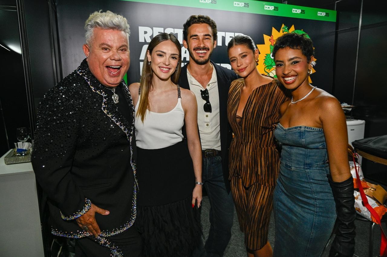 CCXP25: famosos marcam presença no terceiro dia do evento de cultura pop