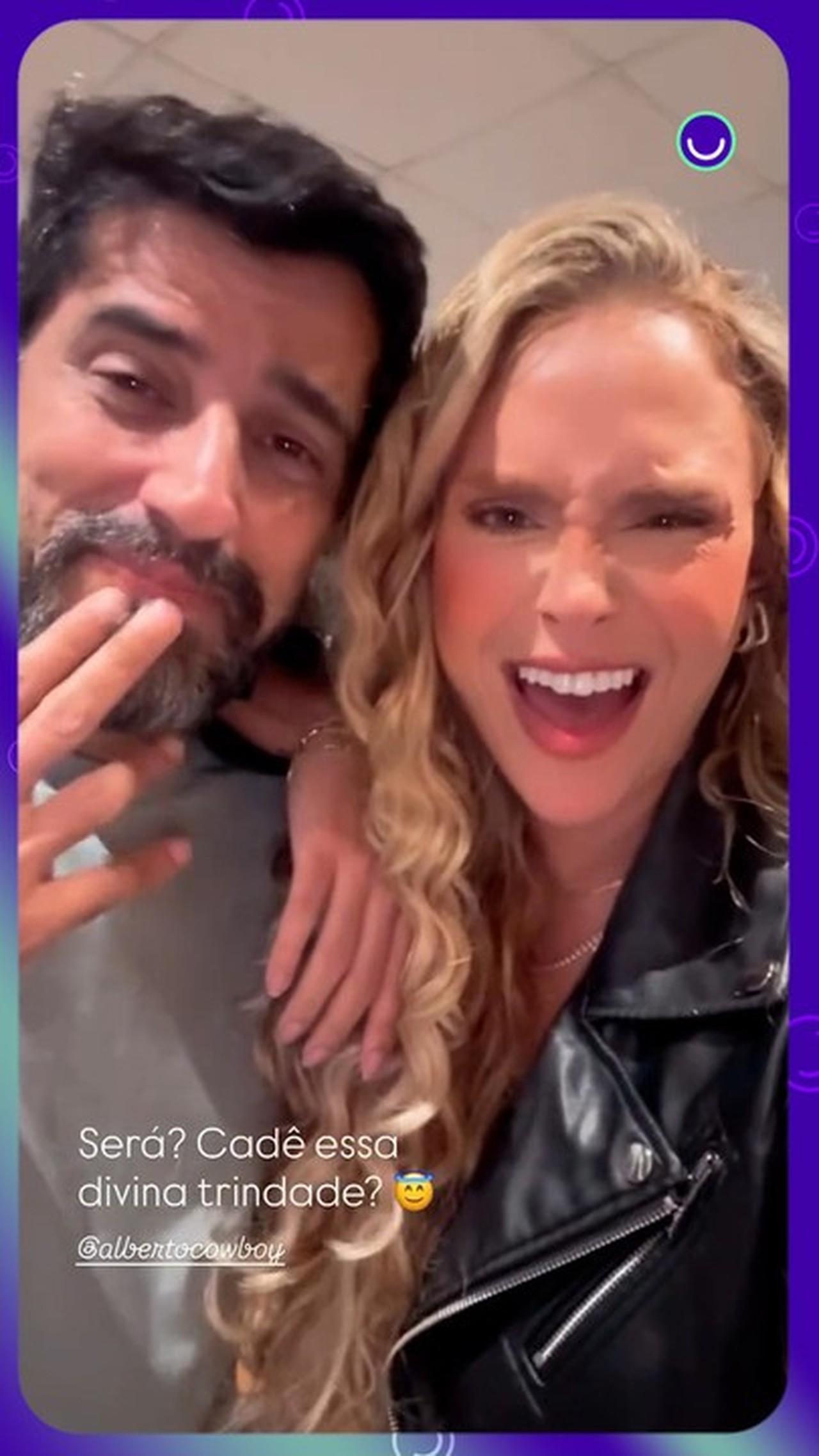 Sarah Andrade se encontra com Alberto Cowboy e brinca: 'Cadê essa divina trindade?'