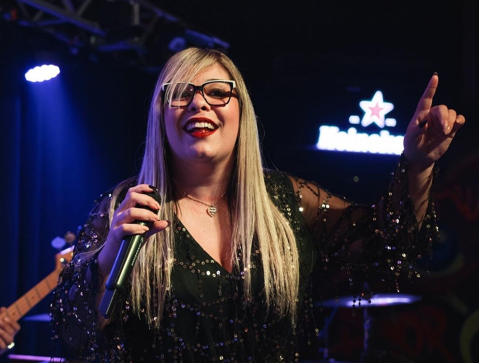 Cover de Mar&iacute;lia Mendon&ccedil;a que viralizou por semelhan&ccedil;a vocal faz p&uacute;blico se  emocionar em shows | Gshow