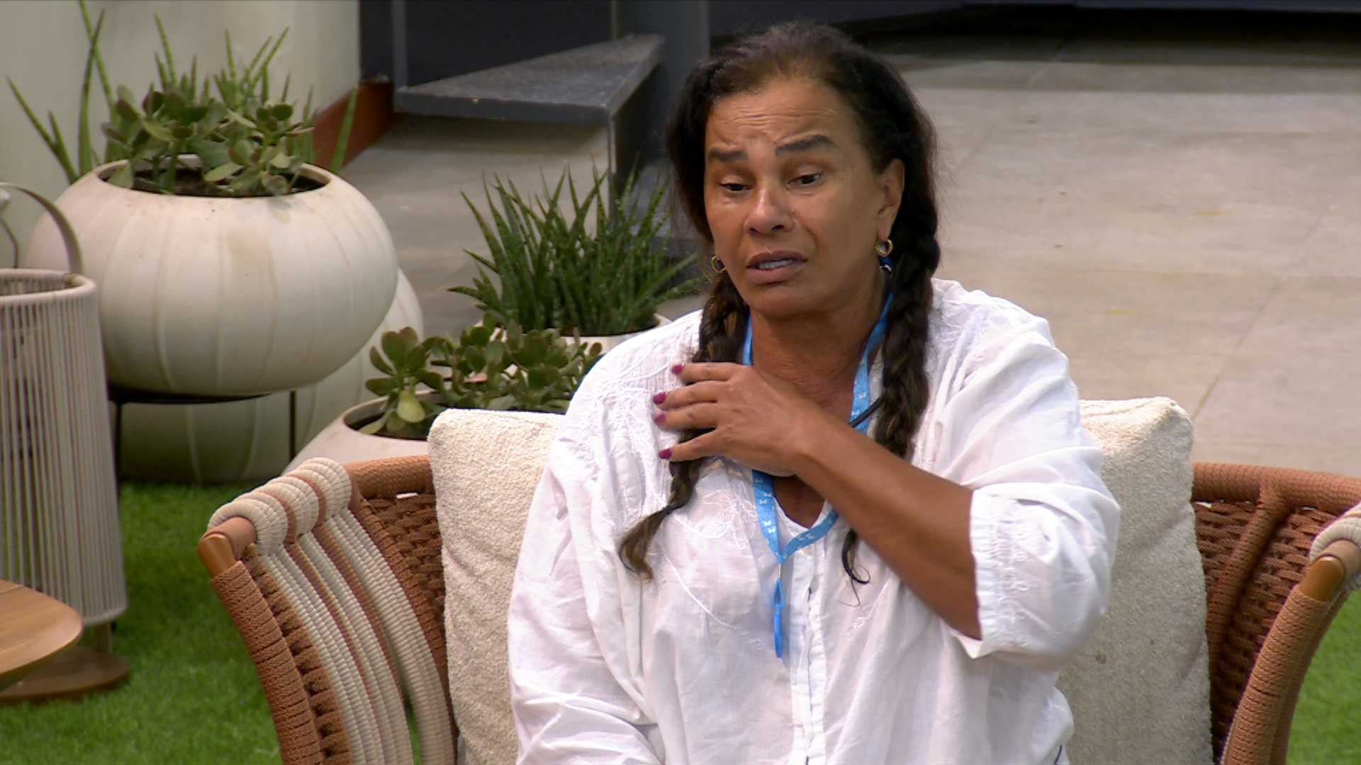 Ana Paula discute com Solange Couto, que reage: 'Você tem o costume de colocar palavras na boca das pessoas'