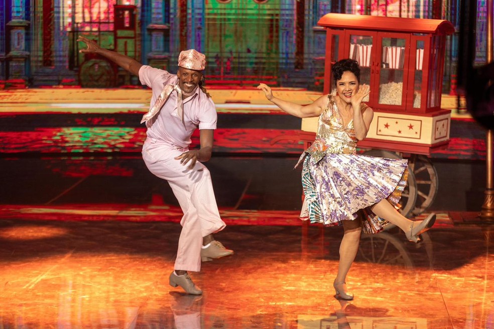 Tereza Seiblitz e Jefferson Bilisco na Dança dos Famosos — Foto: Beatriz Damy/Globo