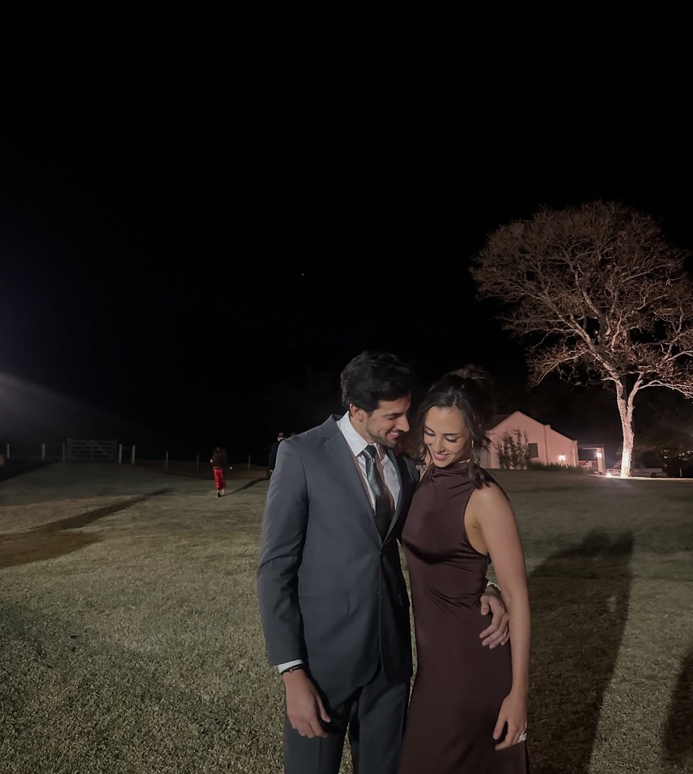 Julinho Casares e Lara Silva — Foto: Reprodução/Instagram